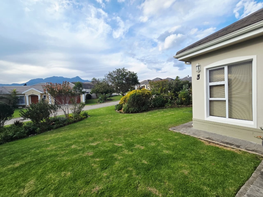 3 Bedroom Property for Sale in Kingswood Golf Estate Western Cape